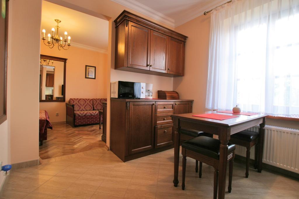 Apartamenty Furta Dominikanska Sandomierz Habitación foto